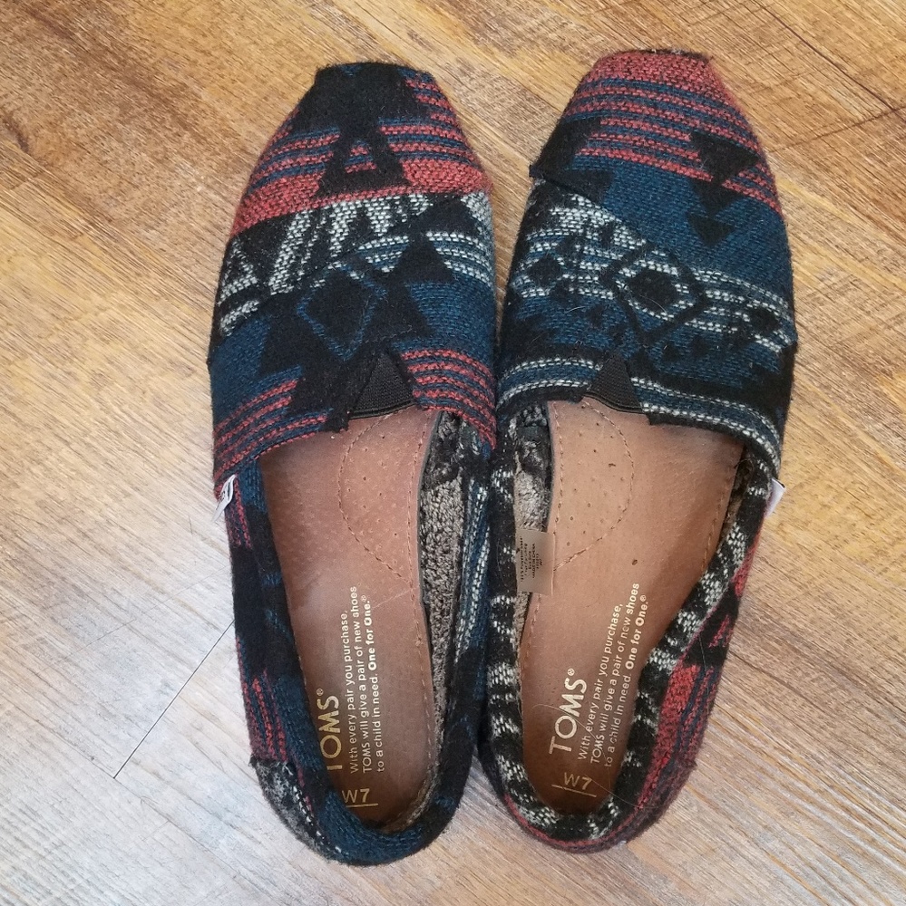 TOMS Slip-On